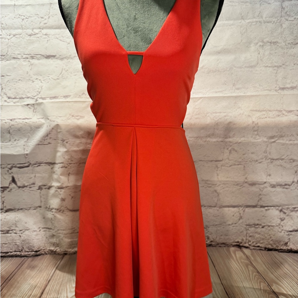 Express Elegant Red Sleeveless Dress with Side Cutouts